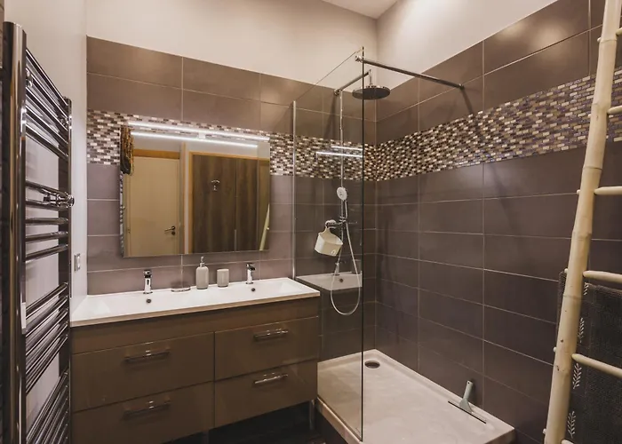 L'eveil - 65m2 - 6-8p - Centre